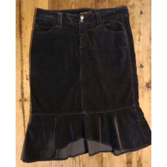 Riders Copper Dresses & Skirts - Vtg Riders Copper Skirt Junior 11 M Black Corduroy Hi Lo Flounce Modest Western